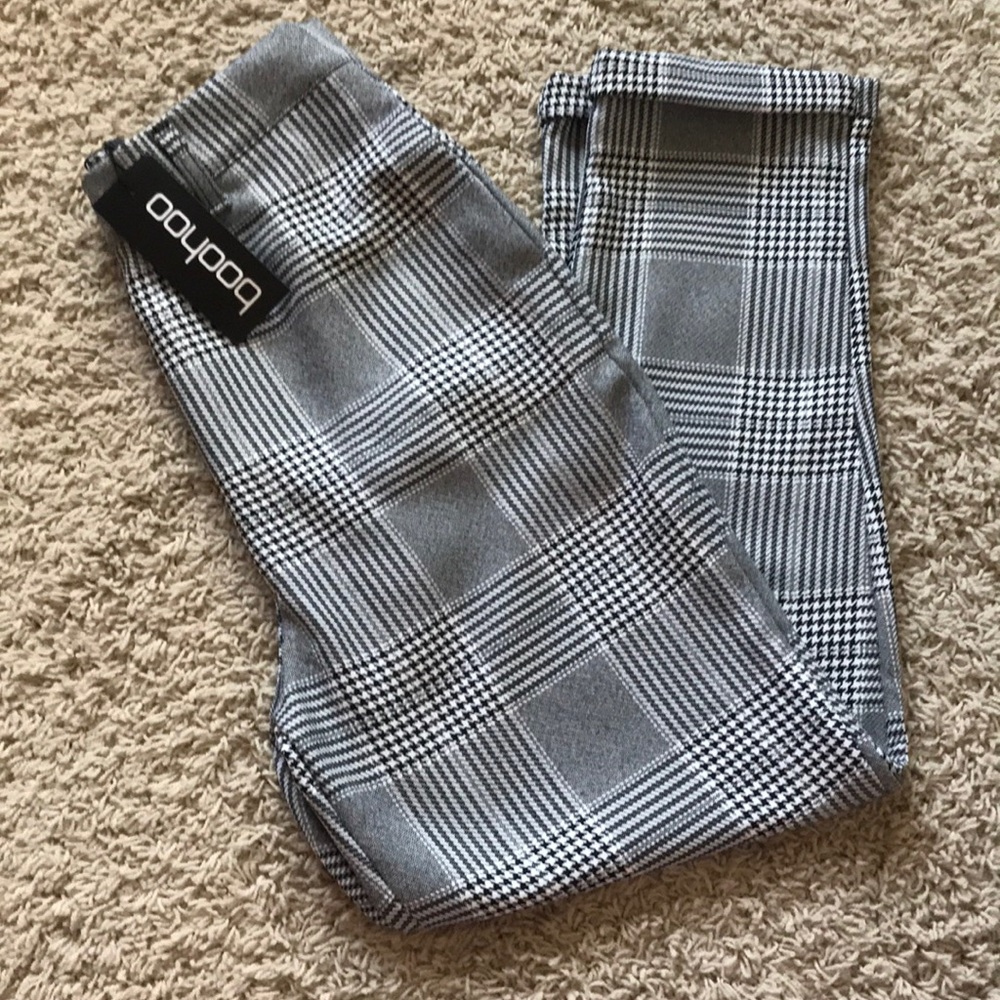 NWT Boohoo Houndstooth Plaid Trousers